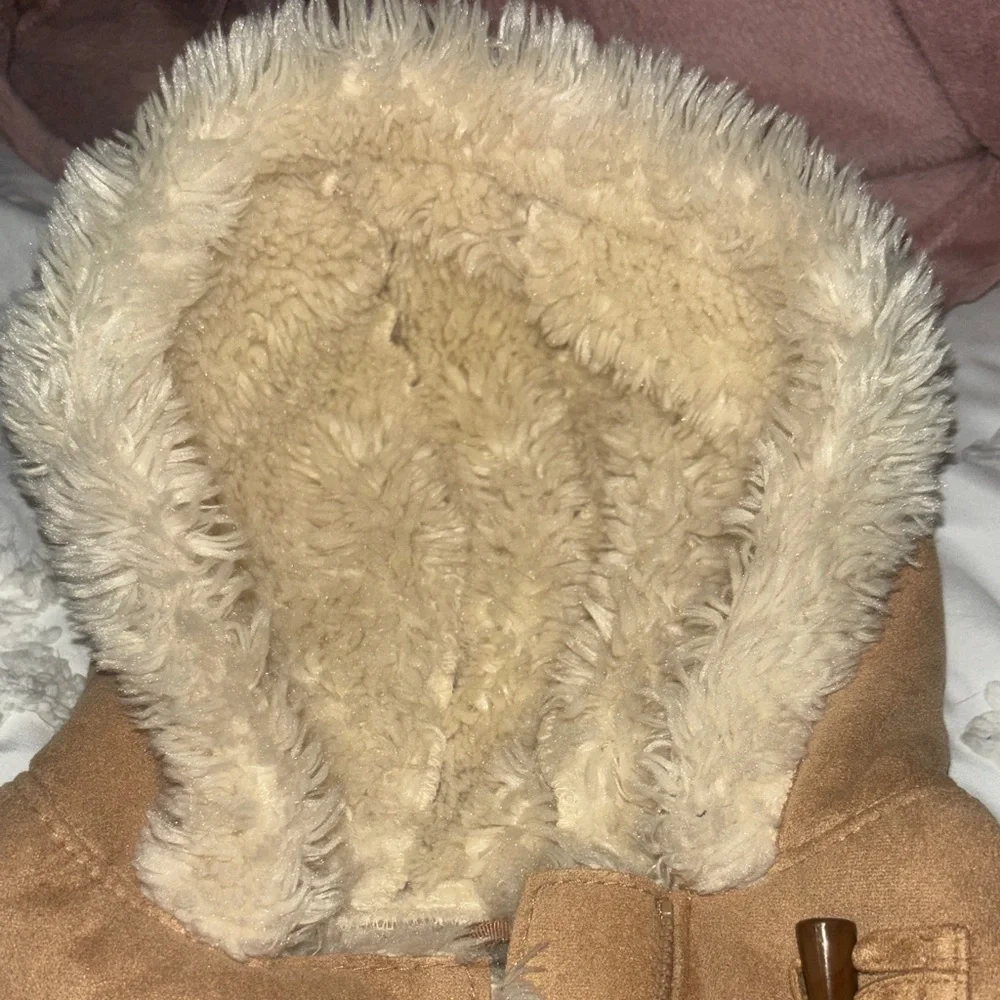 Baby Gap 12-18 month Cozy Tan Jacket with Faux Fur Trim